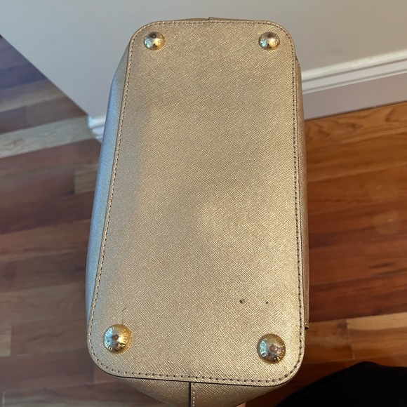 Michael Kors purse - Picture 3 of 9